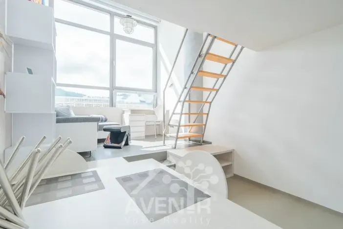 Pronájem atypického bytu, Zlín, J. A. Bati, 41 m2