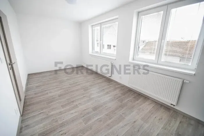 Pronájem bytu 1+kk, Brno, Poděbradova, 29 m2