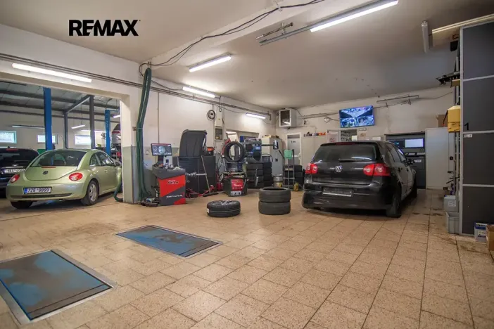 Prodej komerční nemovitosti, Valtice, Boční, 500 m2