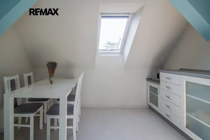 Prodej komerční nemovitosti, Valtice, Boční, 500 m2