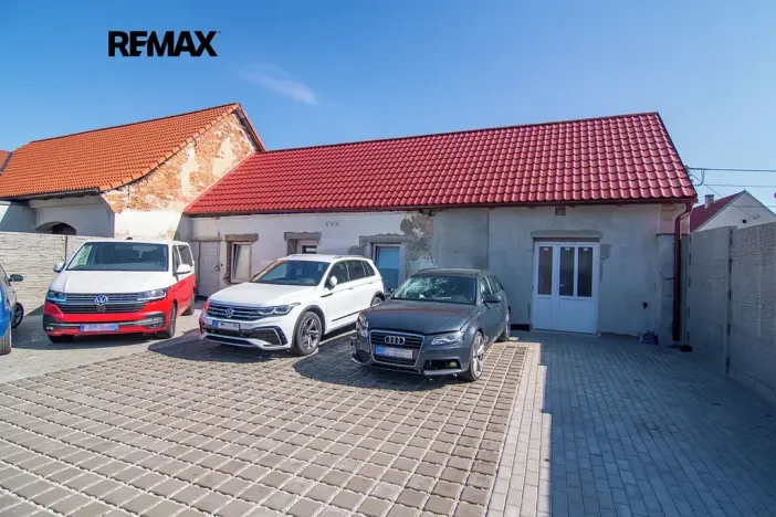 Prodej komerční nemovitosti, Valtice, Boční, 500 m2