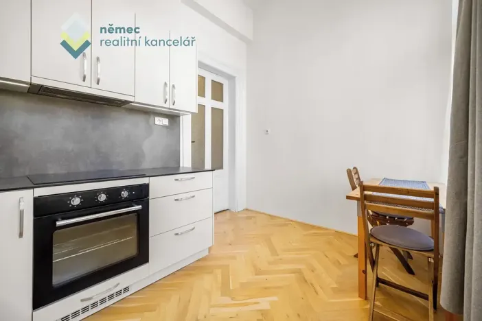 Pronájem bytu 3+1, Praha - Vinohrady, Slovenská, 75 m2