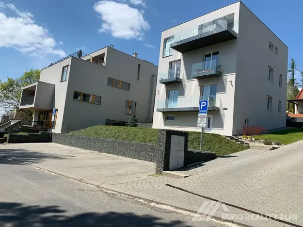 Pronájem bytu 2+kk, Zlín, Partyzánská, 50 m2