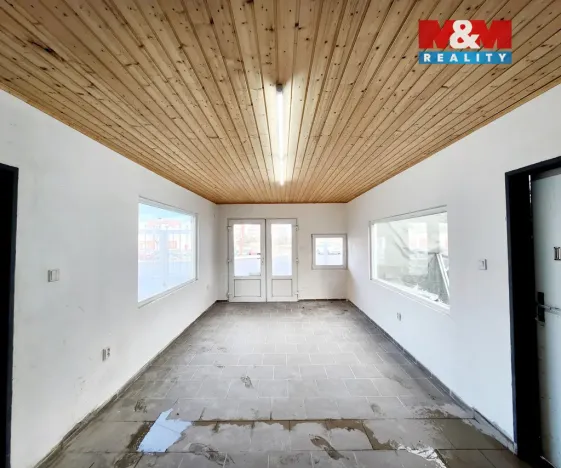 Pronájem obchodního prostoru, Praha - Uhříněves, Přátelství, 38 m2
