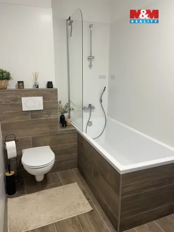 Prodej bytu 3+kk, Bělá pod Bezdězem, Masarykovo náměstí, 95 m2