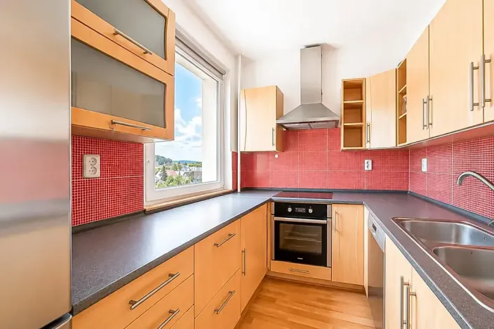 Prodej bytu 3+1, Praha - Komořany, Za sídlištěm, 68 m2