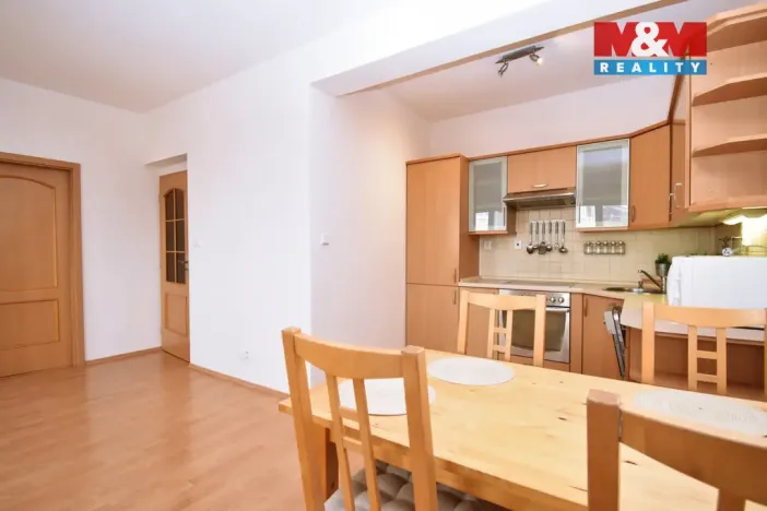 Pronájem bytu 2+kk, Praha - Dolní Chabry, Spořická, 55 m2