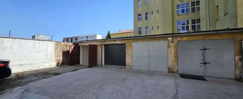 Pronájem garáže, Brno, Rybníček, 18 m2
