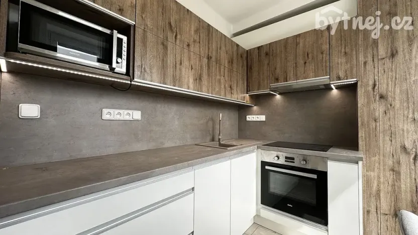Pronájem bytu 3+1, Olomouc - Nové Sady, Jakoubka ze Stříbra, 68 m2