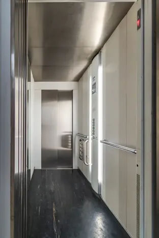 Pronájem bytu 2+kk, Praha - Vysočany, Poděbradská, 50 m2