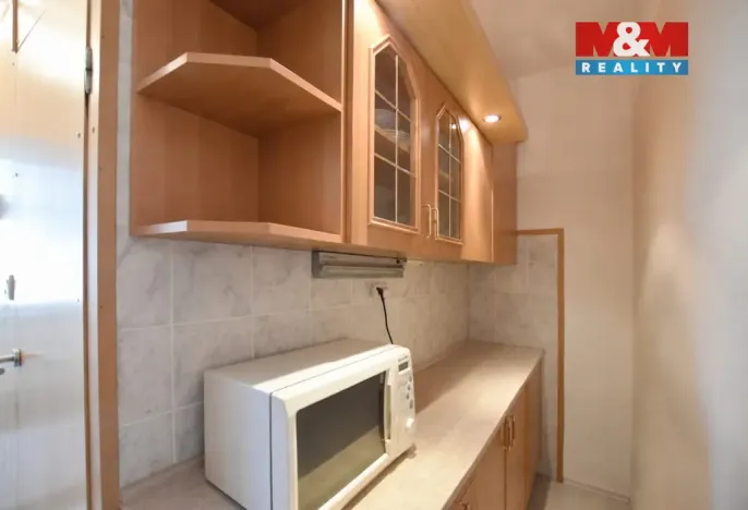 Pronájem bytu 2+kk, Hradec Králové - Nový Hradec Králové, Brožíkova, 34 m2