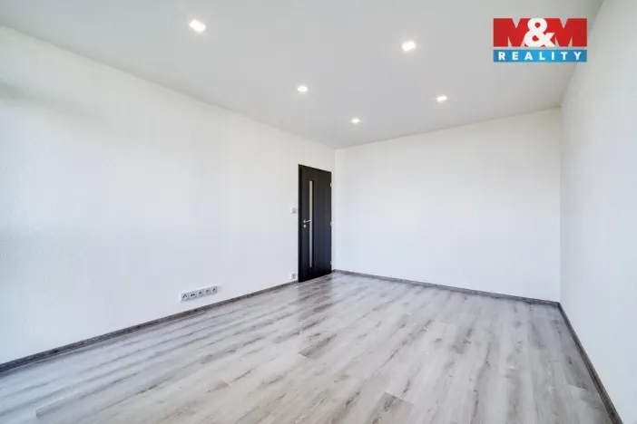 Prodej bytu 2+1, Tachov, Bělojarská, 56 m2