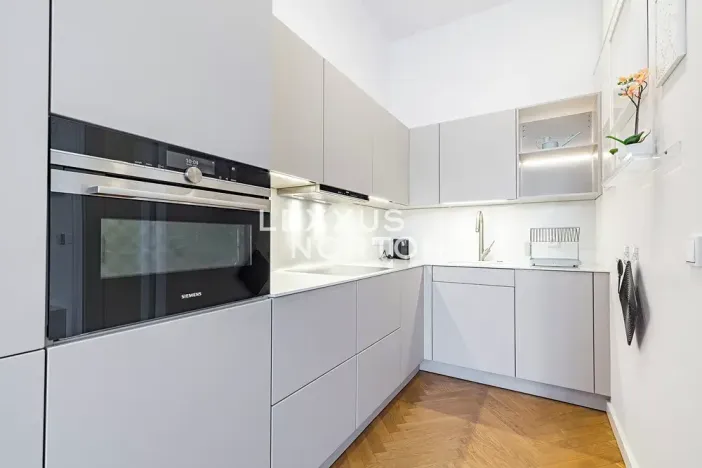 Pronájem bytu 2+kk, Praha - Žižkov, U Rajské zahrady, 59 m2