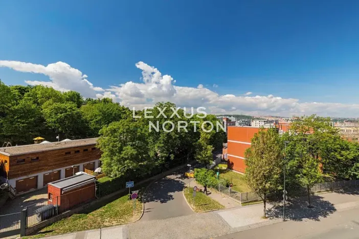 Pronájem bytu 2+kk, Praha - Žižkov, U Rajské zahrady, 59 m2