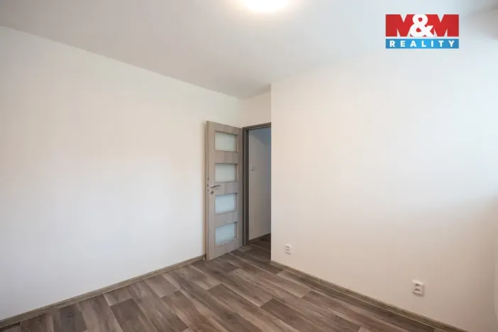 Pronájem bytu 2+1, Hradec Králové - Věkoše, Lomená, 58 m2