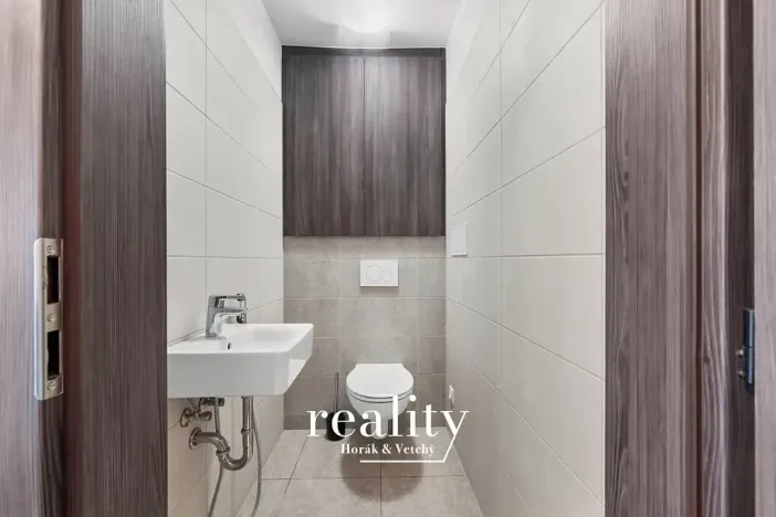 Pronájem bytu 2+kk, Znojmo, Tovární, 62 m2