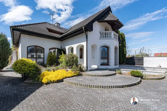Prodej rodinného domu, Nechanice, Za Kulturním domem, 250 m2