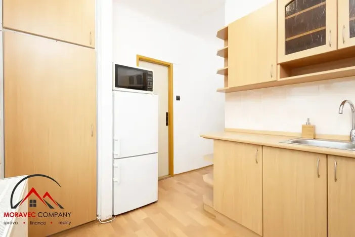 Pronájem bytu 2+1, Krnov, Tolstého, 56 m2