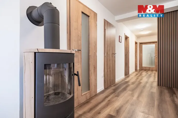 Prodej rodinného domu, Kamenice nad Lipou, Dobšova, 210 m2