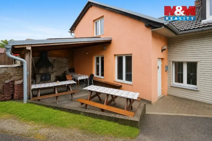 Prodej ubytování, Větrný Jeníkov, 198 m2