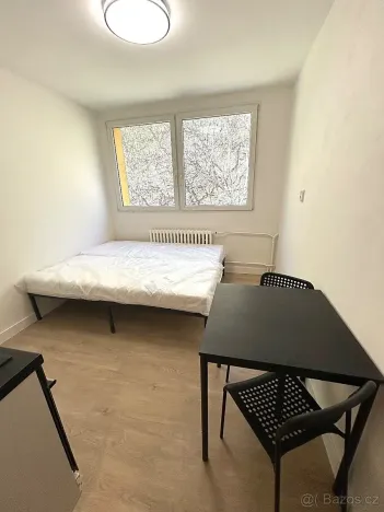 Pronájem bytu 1+kk, Praha - Vysočany, U vinných sklepů, 20 m2