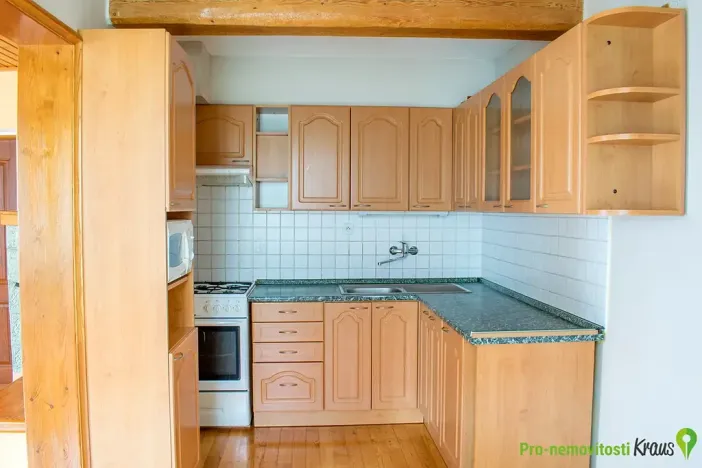 Prodej rodinného domu, Osek, 192 m2