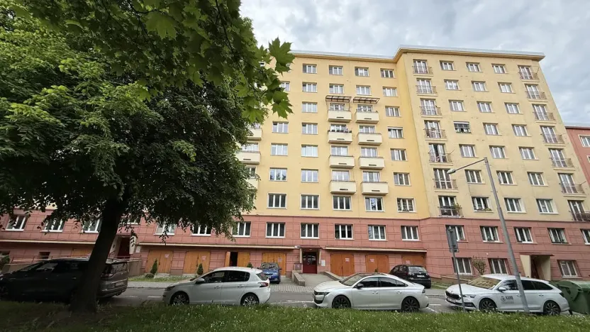 Pronájem bytu 2+1, Ostrava - Poruba, Nálepkovo náměstí, 66 m2