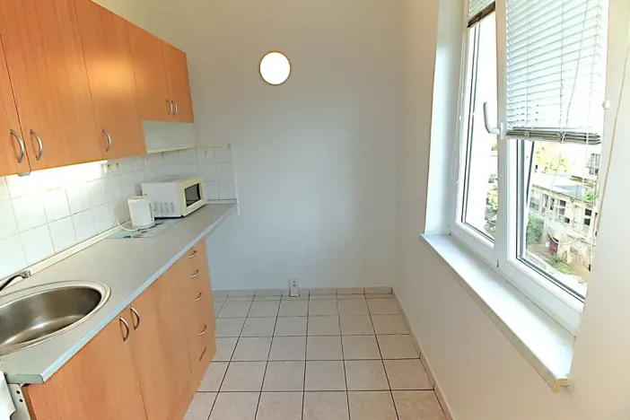 Pronájem bytu 1+1, Praha - Záběhlice, Hlavní, 36 m2
