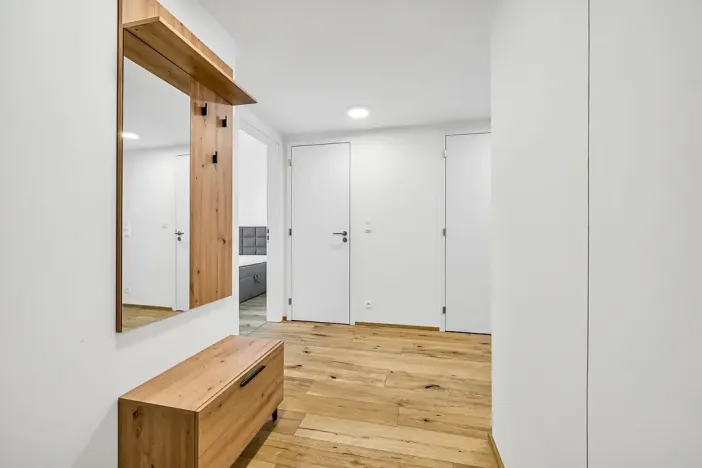 Pronájem bytu 2+kk, Praha, Sokolovská, 56 m2