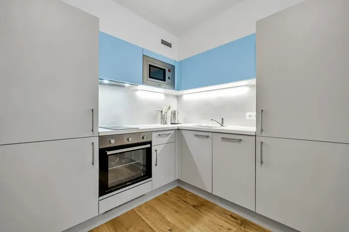 Pronájem bytu 2+kk, Praha, Sokolovská, 56 m2