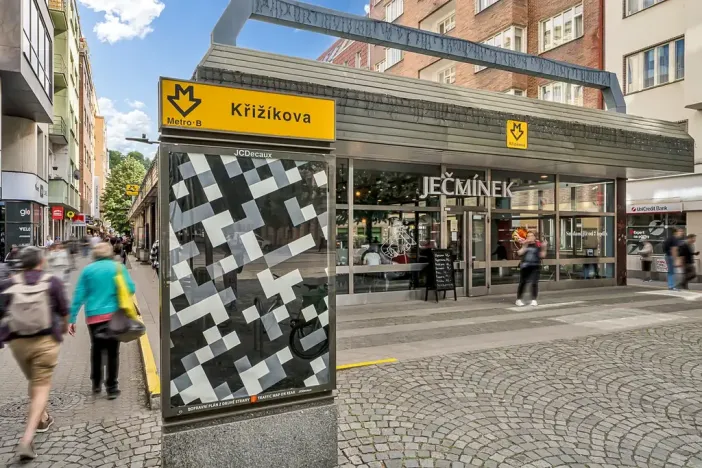 Pronájem bytu 2+kk, Praha, Sokolovská, 56 m2