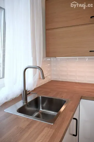 Pronájem bytu 2+kk, Jihlava, Třebízského, 42 m2