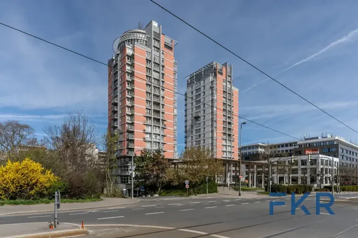 Prodej garážového stání, Praha - Strašnice, Vinohradská, 8 m2