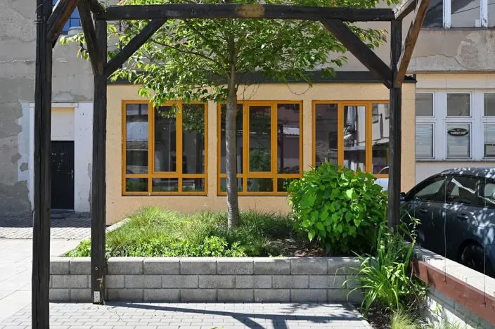 Pronájem restaurace, Hradec Králové, Pospíšilova, 159 m2