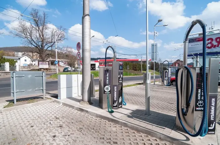 Prodej komerční nemovitosti, Ústí nad Labem, U Podjezdu, 2500 m2