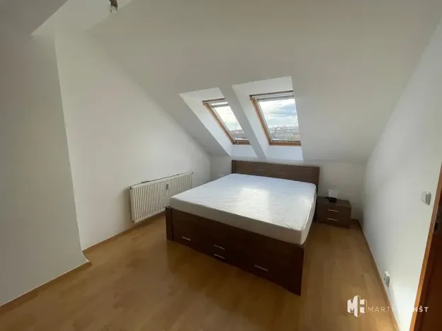 Pronájem bytu 2+kk, Praha - Vršovice, Bělocerkevská, 60 m2