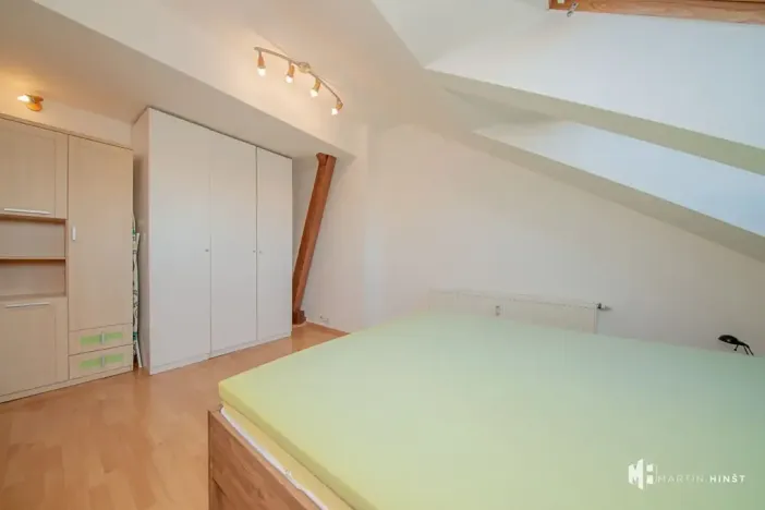 Pronájem bytu 2+kk, Praha - Vršovice, Bělocerkevská, 60 m2