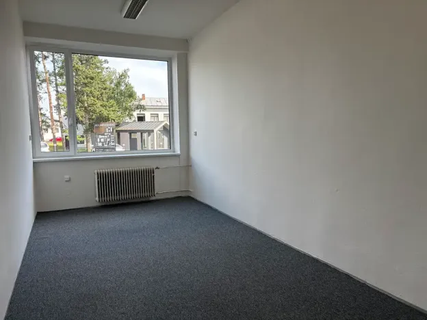 Pronájem kanceláře, Brno, Hněvkovského, 16 m2