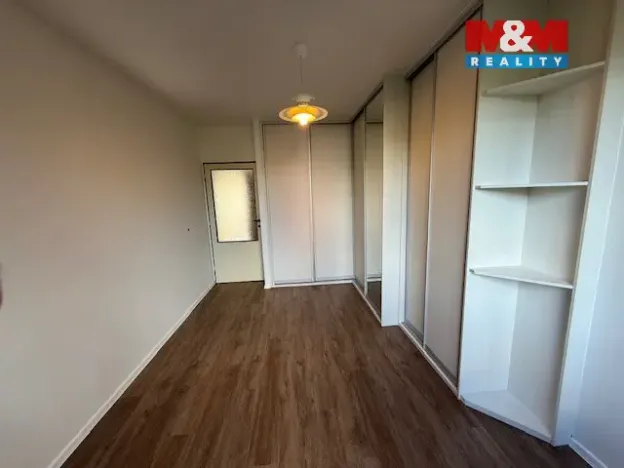 Pronájem bytu 3+1, Praha - Troja, Svídnická, 65 m2