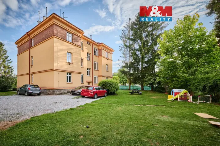 Prodej bytu 2+1, Trutnov - Horní Předměstí, Komenského, 69 m2
