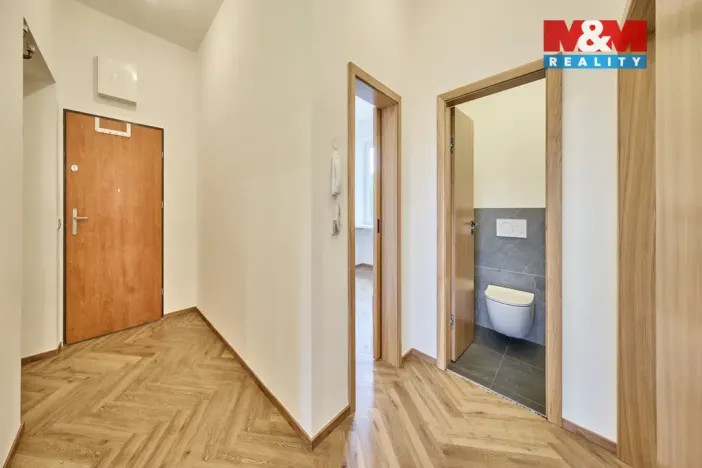 Prodej bytu 2+1, Trutnov - Horní Předměstí, Komenského, 69 m2