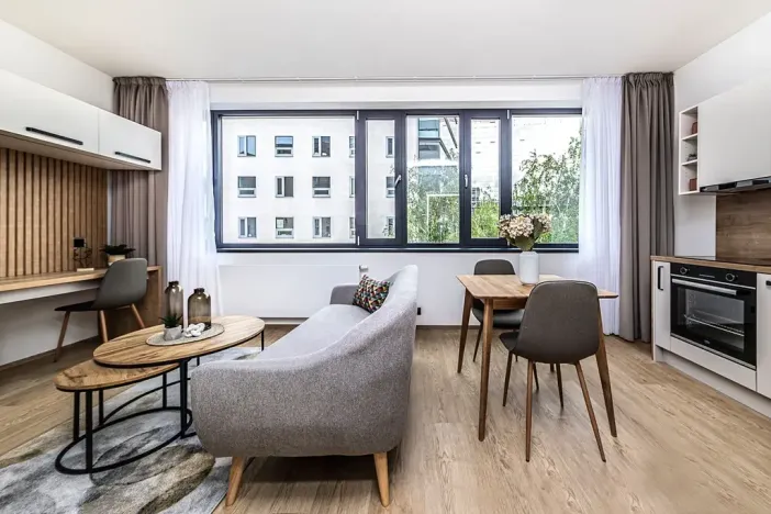 Pronájem bytu 1+kk, Praha - Karlín, Pobřežní, 35 m2