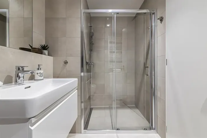 Pronájem bytu 1+kk, Praha - Karlín, Pobřežní, 35 m2