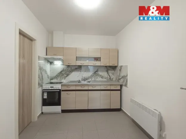 Pronájem bytu 1+1, Kladno, V. Burgra, 40 m2