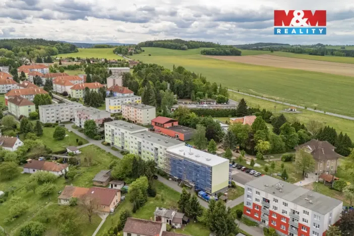 Prodej bytu 3+1, Hrádek - Nová Huť, 1. máje, 67 m2