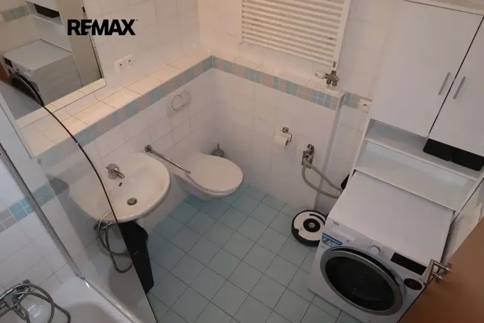 Pronájem bytu 1+kk, Praha - Hloubětín, Nepelova, 30 m2