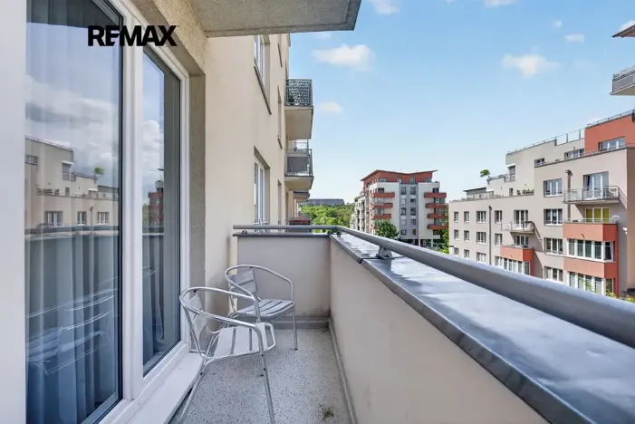 Pronájem bytu 2+kk, Praha - Záběhlice, Velenovského, 54 m2