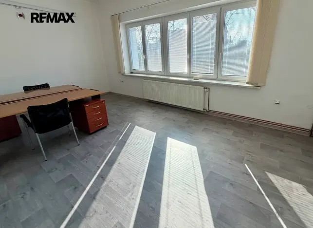 Pronájem kanceláře, Uherské Hradiště, Stojanova, 24 m2