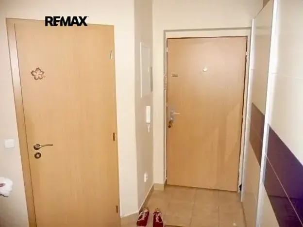 Pronájem bytu 2+kk, Strančice, Náměstí Emila Kolbena, 60 m2