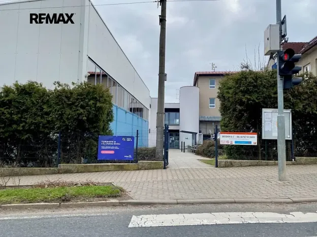Pronájem bytu 2+kk, Strančice, Náměstí Emila Kolbena, 60 m2
